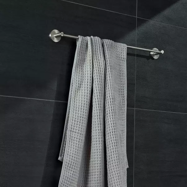 Cuiere si suporturi prosoape - Bara portprosop Grohe Essentials 80 cm crom lucios