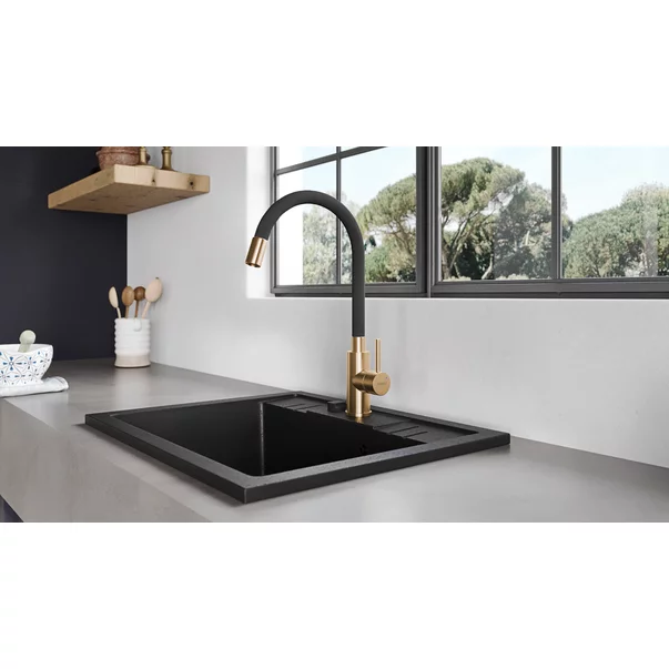 Baterie bucatarie cu pipa flexibila negru/auriu Ferro Zumba [3]