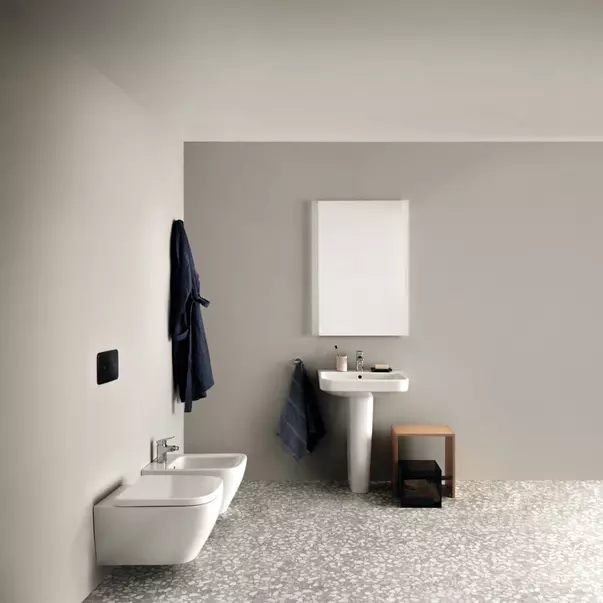 Lavoar suspendat Ideal Standard i.life B alb lucios 55 cm cu orificiu baterie si preaplin [3]