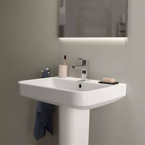 Lavoar suspendat Ideal Standard i.life B alb lucios 55 cm cu orificiu baterie si preaplin [6]