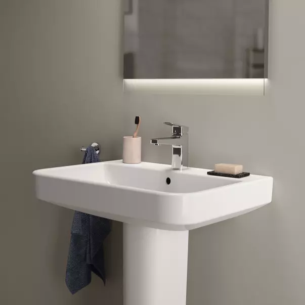 Lavoar suspendat Ideal Standard i.life B alb lucios 65 cm cu orificiu preaplin [2]