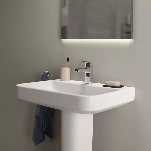 Lavoar suspendat Ideal Standard i.life B alb lucios 65 cm cu orificiu baterie [3]