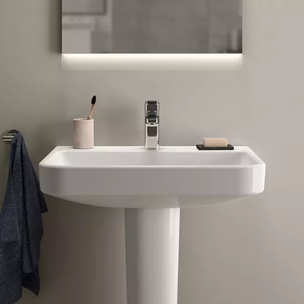 Lavoar suspendat Ideal Standard i.life B alb lucios 65 cm cu orificiu baterie [4]