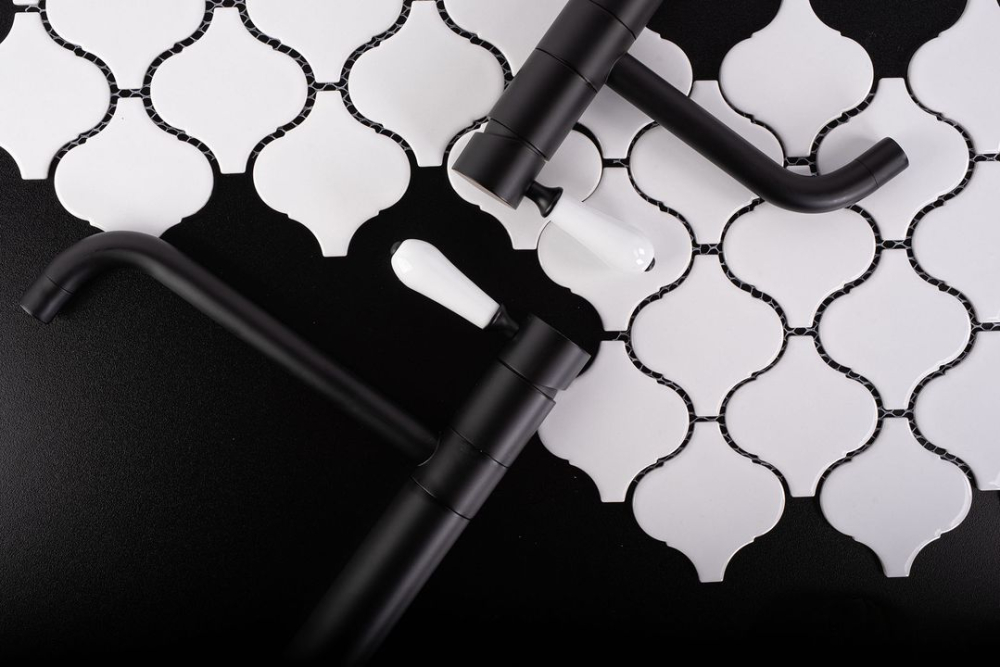 Baterie pentru lavoar Rea Serra BLACK negru  [2]