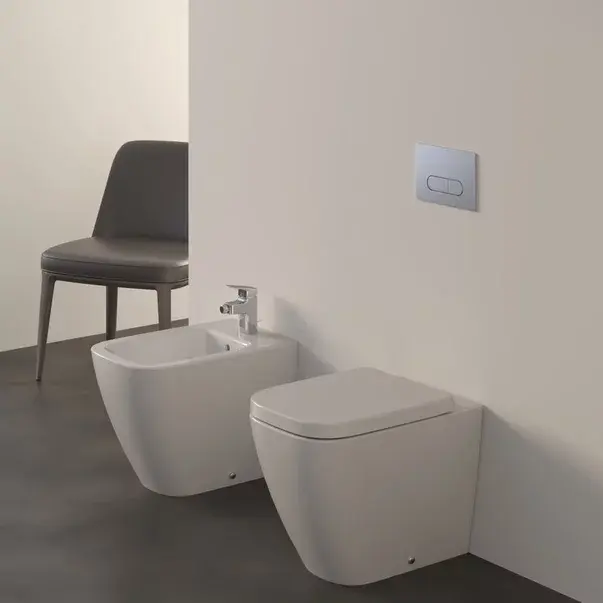 Capac WC Ideal Standard I.life B alb [2]