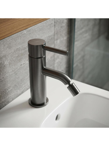 Robinet pentru bideu Rea Lungo finisaj titan PVD 90mm montat pe blat [4]