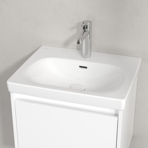 Lavoar suspendat Villeroy&Boch Skyla 55 cm, CeramicPlus, alb alpin [2]