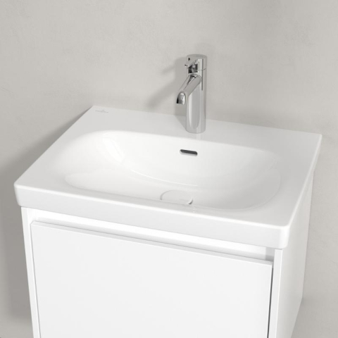 Lavoar suspendat Villeroy&Boch Skyla 60 cm, CeramicPlus, alb alpin [2]