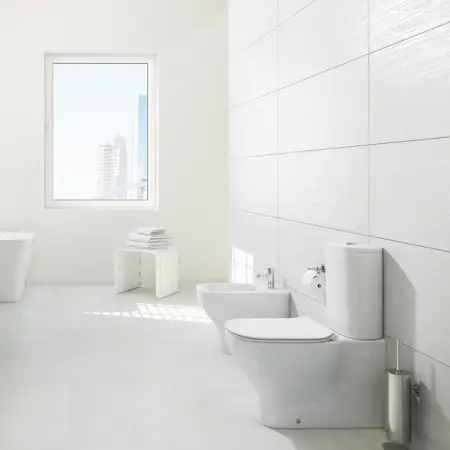 Vas wc pe pardoseala Ideal Standard Tesi AquaBlade back-to-wall [1]