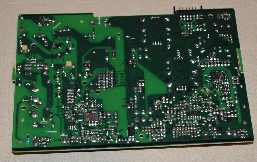 17IPS62 40" 4 x 100mA 23354621 EDGE VES400UNVS-2D-N05 - pozitia GB106 [2]