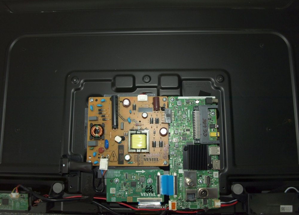 17MB181 SMART HD Ready + 17WFM26 - pozitia GG406 [3]