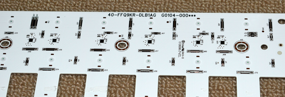 L1 = 40-FFQ9KL-DLB1AG + M1 = 40-FFQ9KM-DLB1AG + R1 = 40-FFQ9KR-DLB1AG - pozitia GG136 [10]