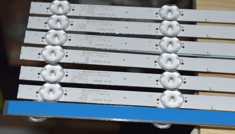 LB5010G V0_00 / LB50106 V0_00 - pozitia PX01 GG173 [4]