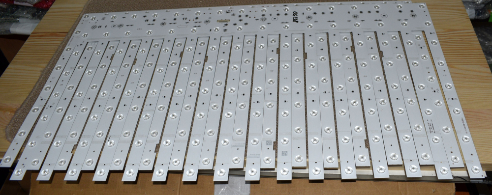 TCL55LB27_3030F2.4D_V0.2_20230402 40-55CBGPA-DLB1AG + TCL55LB28_3030F2.4D_V0.2_20230402 40-55CBGPB-DLB1AG - pozitia GG138 [15]