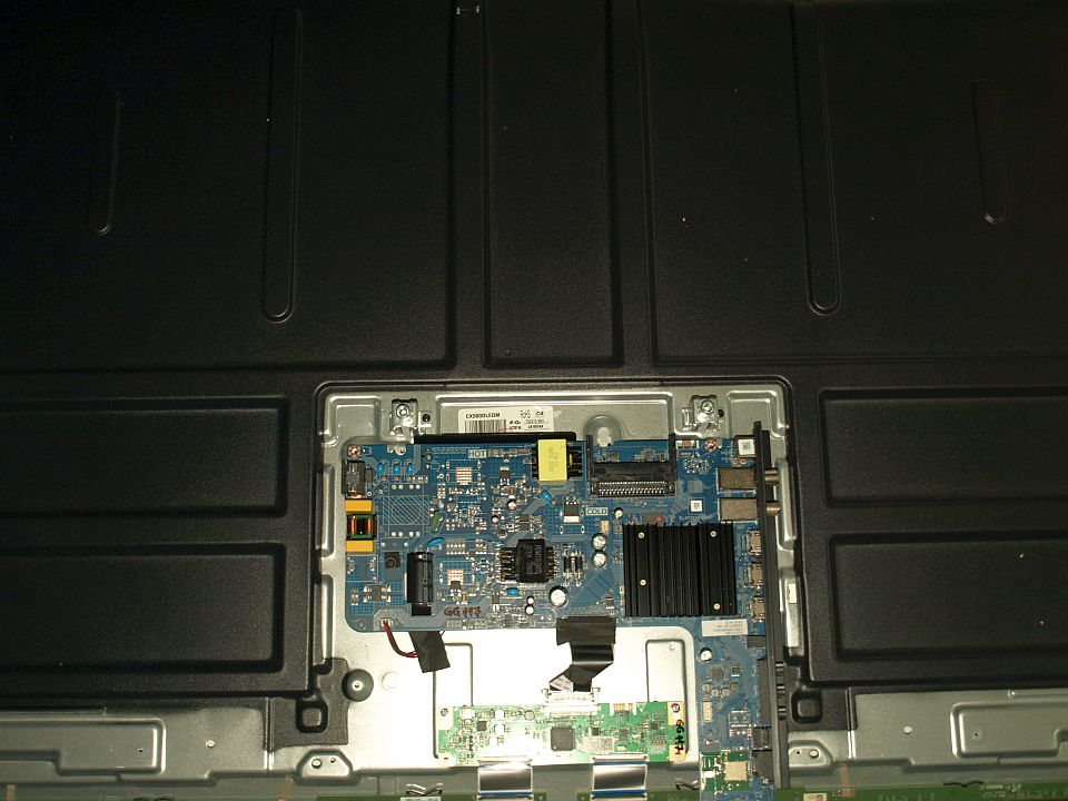 WDX DCBDC-I260E_07 P1 V500DJ7-QE1_D6 1S UHD - pozitia GG56 GG117 [3]