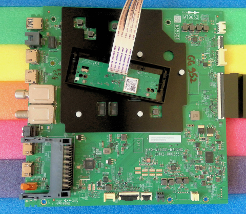 Placi de baza - 40-M653G1-MAD2HG G0102-000233 MT9653 M653G1 V8-T653T01-LF + WKCTFM2501 - pozitia GG952