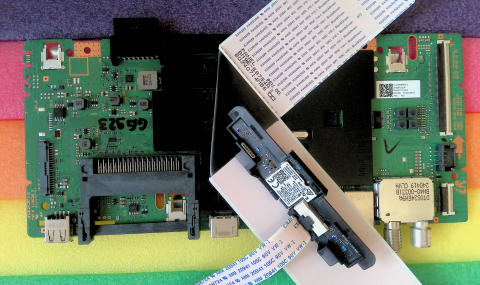 Placi de baza - BN96-58721S KANT_SU2E_DU7000 BN41-03231A + BN96-58784A + BN59-01461A WCD730M - pozitia GG923