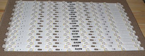 Seturi Benzi LED - L1_Q80T_E0_FAM_S4(2)_R1.1_U5J_100_LM41-01026B - pozitia PX313 GG217