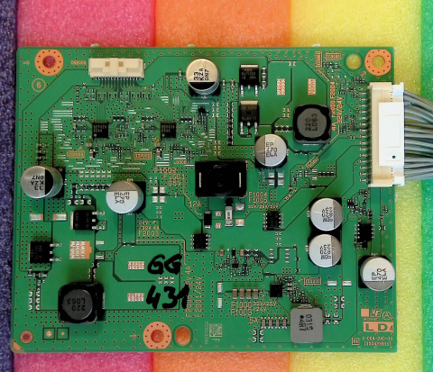 Driver LED - LD4 = 1-004-240-11 (100423911) YC03127AA - pozitia SRL06 GG431