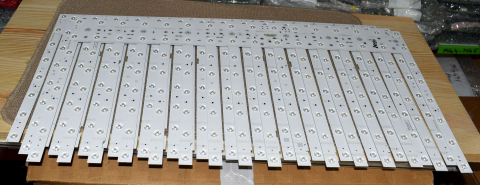 Seturi Benzi LED - TCL55LB27_3030F2.4D_V0.2_20230402 40-55CBGPA-DLB1AG + TCL55LB28_3030F2.4D_V0.2_20230402 40-55CBGPB-DLB1AG - pozitia GG138