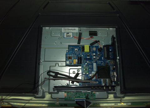 WDX DCBHM-C168A_06 V400HJB-P03_C6 VESA FHD - pozitia GG707 [5]