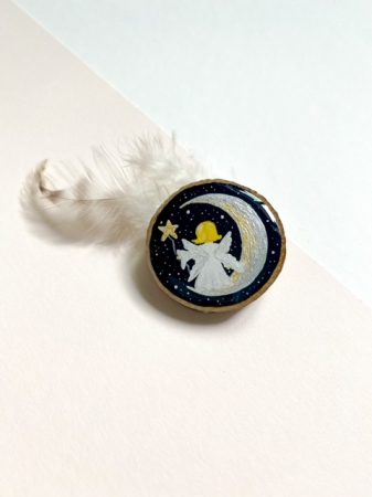 Broșă Handmade „Îngerașul Lunii" [7]
