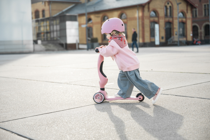 Trotinetă copii 2in1 premium Scoot & Ride HighwayKick 1 Rose, cu șezut, sistem anti-răsturnare, reglabilă 1–5 ani (max. 50 kg) [25]
