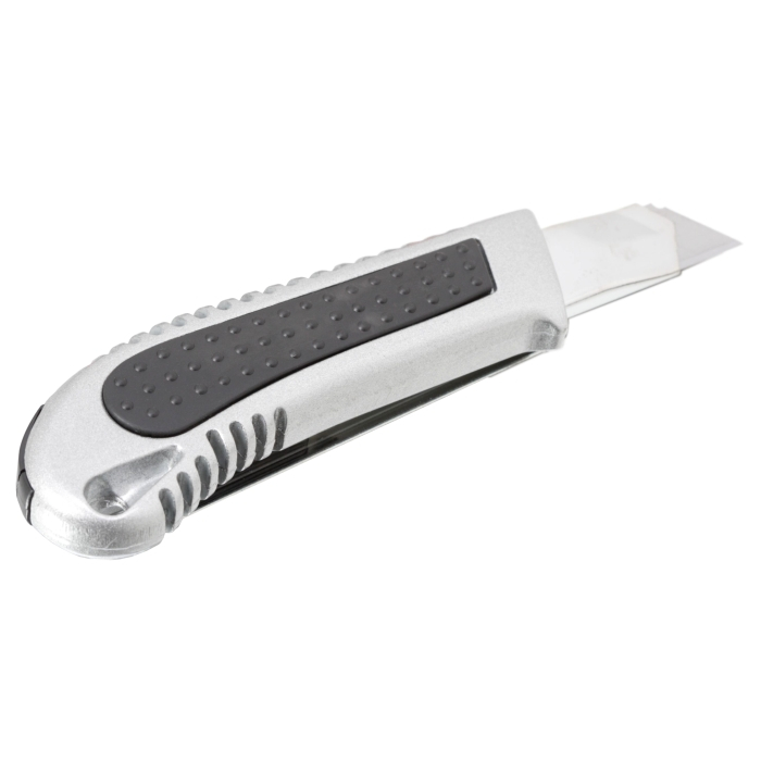 Cuţit universal cu lamă segmentată, reîncărcabil, cu lamă 18 mm [3]