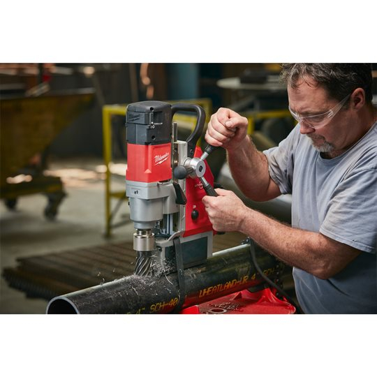 Masina de gaurit cu talpa magnetica si magnet permanent MILWAUKEE MDP 41 1200W [10]