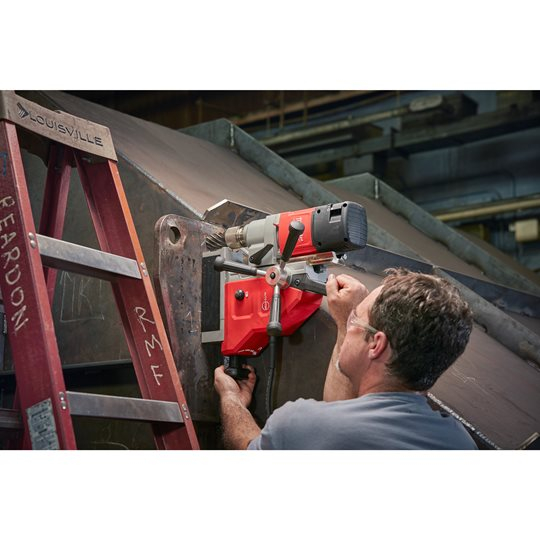 Masina de gaurit cu talpa magnetica si magnet permanent MILWAUKEE MDP 41 1200W [9]