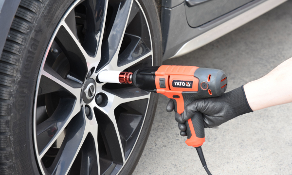 Masina de Insurubat YATO, Cu Impact, 1/2 Inch, 450W, 450Nm [9]
