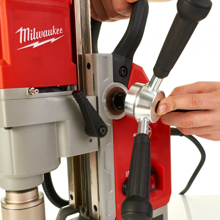 Masina de gaurit cu talpa magnetica MILWAUKEE MDE 41 1200W [5]