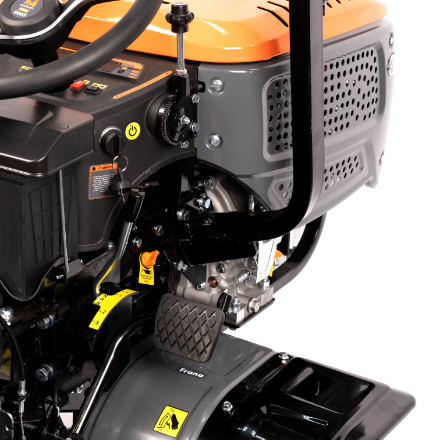 Minitractor Ride-On 4x4 - 14 Cp [2]