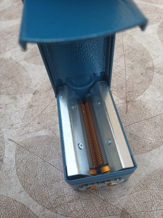 Aparat facut taitei subtiri, manuala,24x9,5x6cm .. [3]