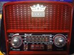 Radio multimedia portabil Bluetooth alimentat solar MP3 USB Radio. [2]