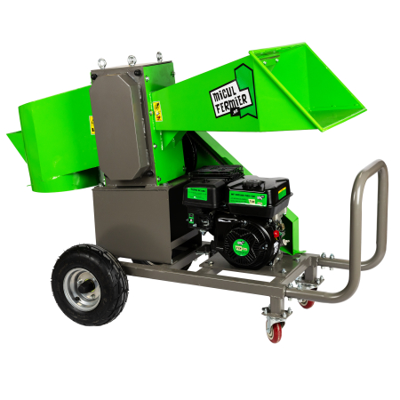 Motor 4 timp - Tocator de crengi Micul Fermier, motor benzina 7CP, 80mm diametru maxim de taiere, pentru brichete