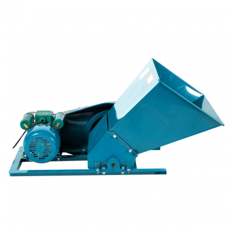 Masina de Tuns Gazon si Tocator de Crengi - Zdrobitor de fructe si legume Broman motor 3KW productie 800 Kg/h .