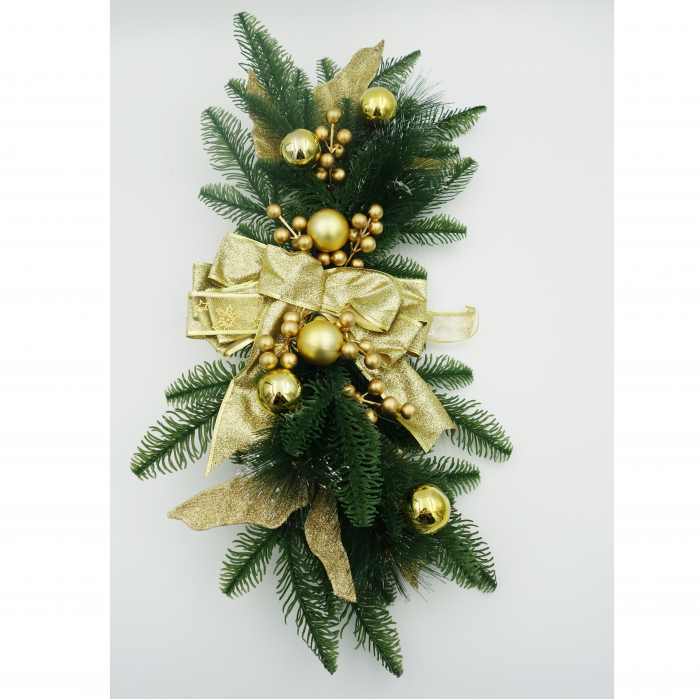 Ghirlanda decorativa pentru scari, aurie, cu leduri, 60 cm [1]
