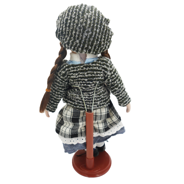 Păpușă de colecție, din portelan, rochie vintage, carouri alb-negru clasic, 34 cm, cu lacrimi [4]