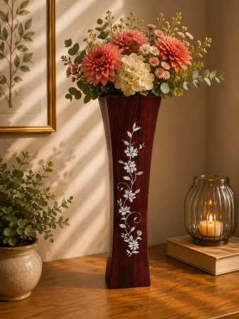Decoratiuni - Vază pentru flori, din MDF, 58 cm, visiniu cu flori albe