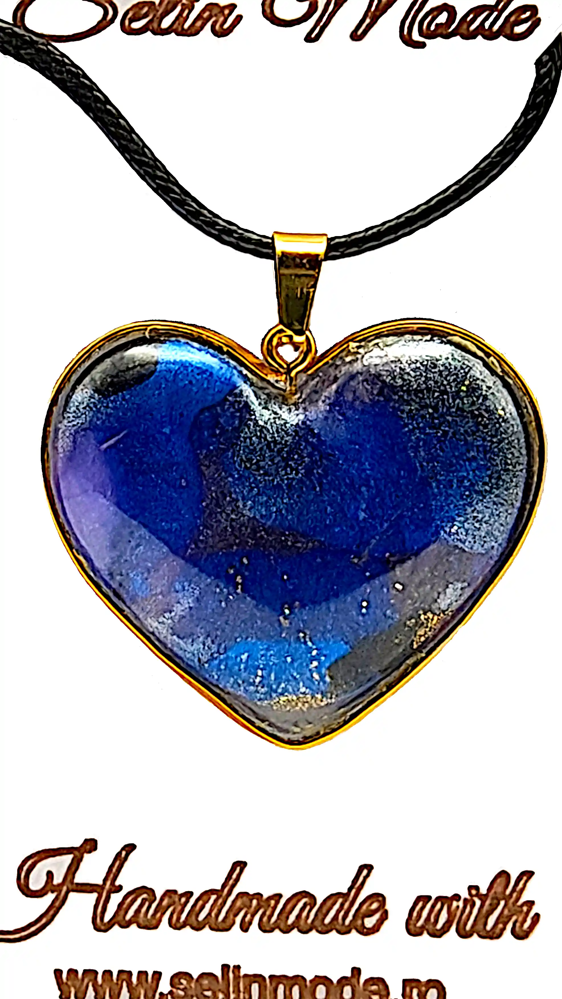 Pandantiv Handmade din Rășină în Formă de Inimă – Nuanțe Albastre cu Accente Metalice – SM 199 [1]