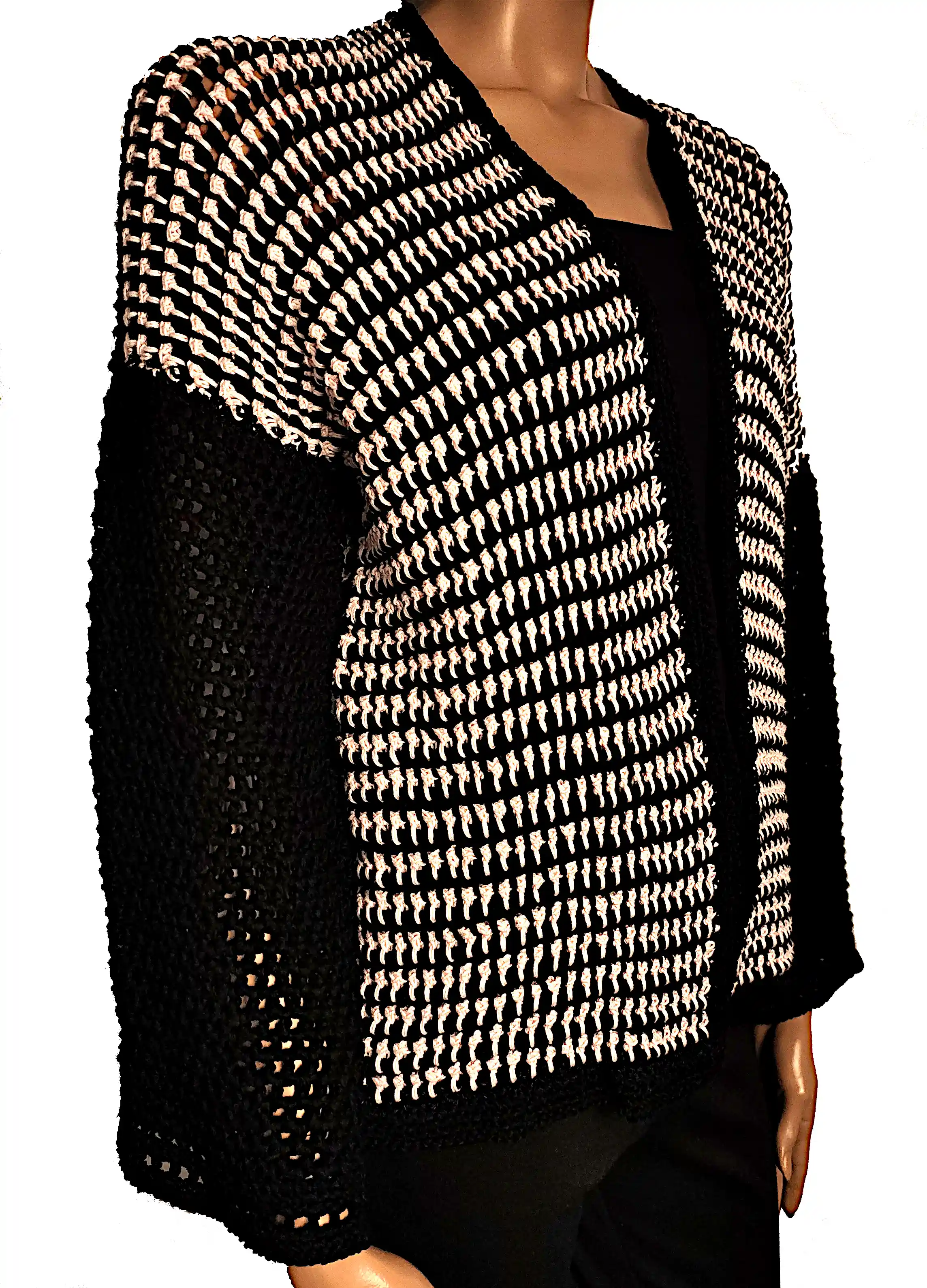 Cardigan Croșetat Manual Bicolor Negru–Roz, Model Texturat cu Mâneci Lungi – SM 77 B [3]