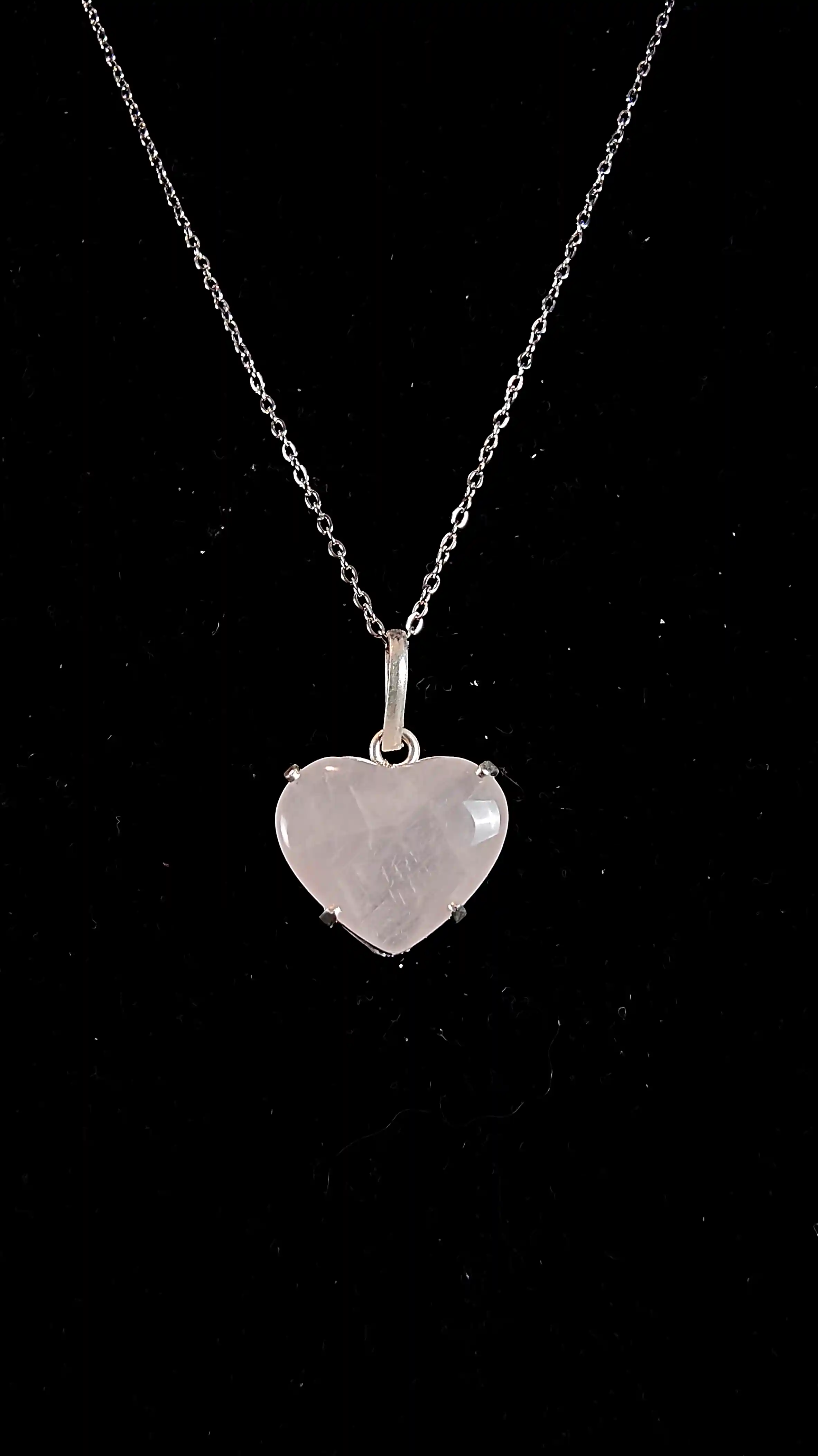 Pandantiv inimă din piatră naturală de cuarț alb – SM 52 [1]
