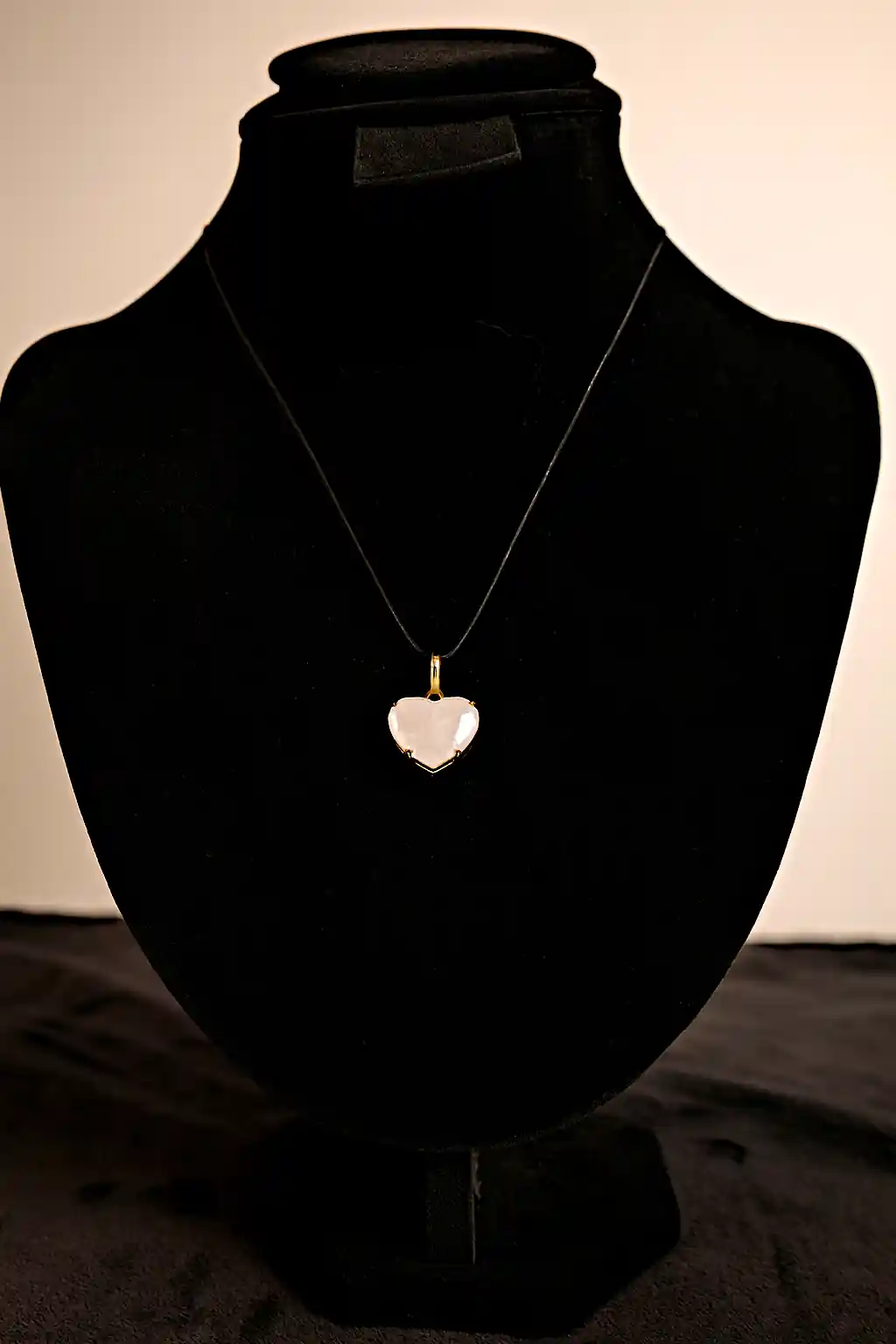 Pandantiv inimă din piatră naturală de cuarț roz – SM 32 [2]