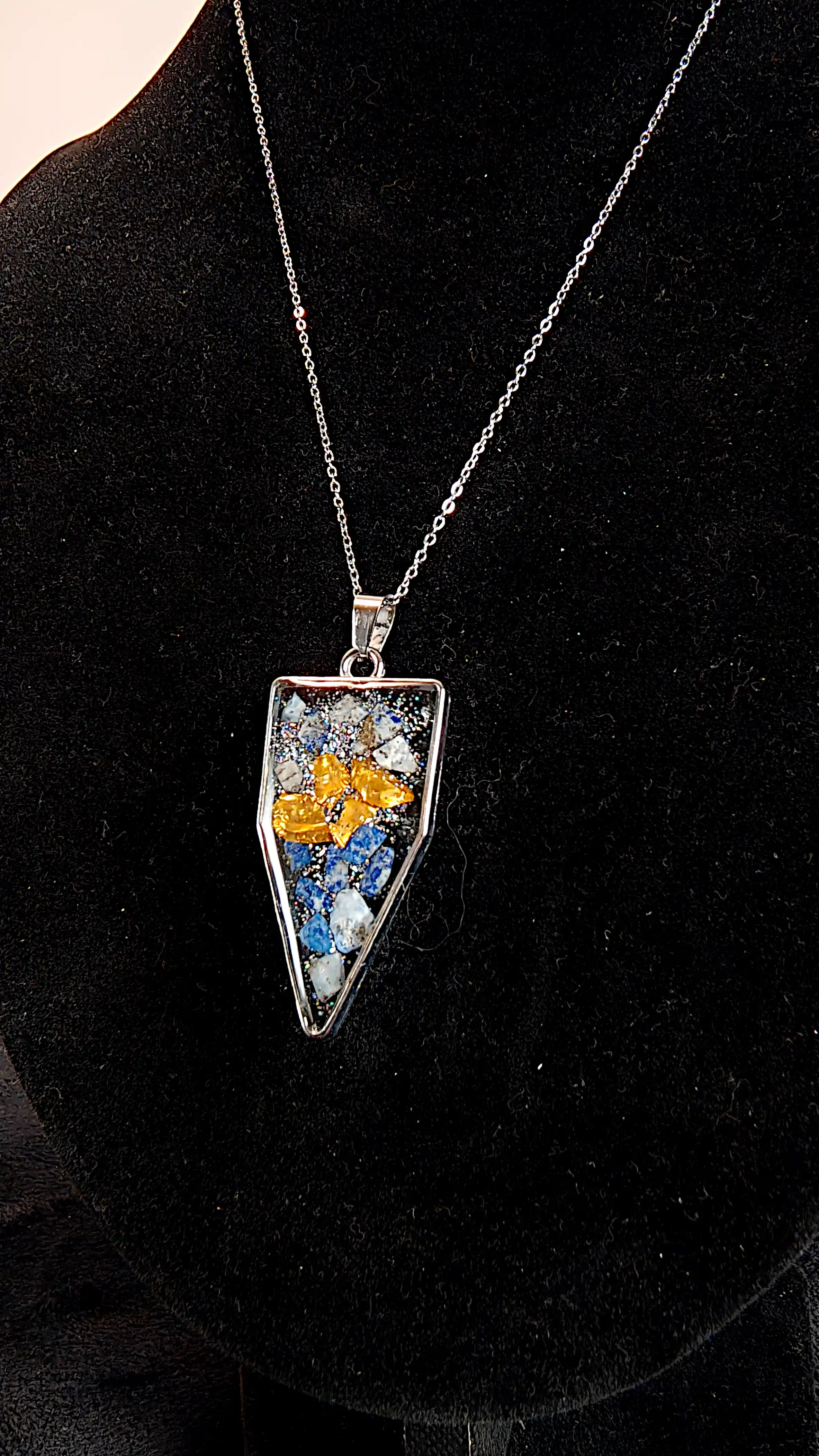 Pandantiv Lapis Lazuli – Design Artistic cu Accente Decorative SM 65 | Bijuterie Handmade Selin Mode [2]