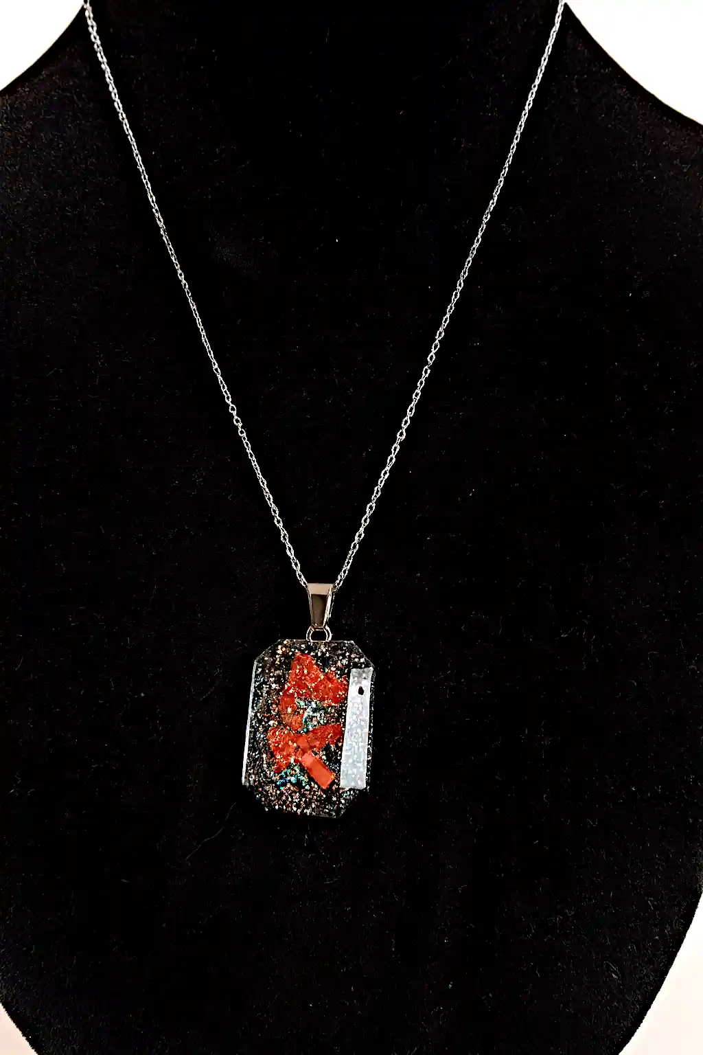 Pandantiv cu Jad Roșu – SM 55 | Bijuterie Handmade Unicat Selin Mode [1]