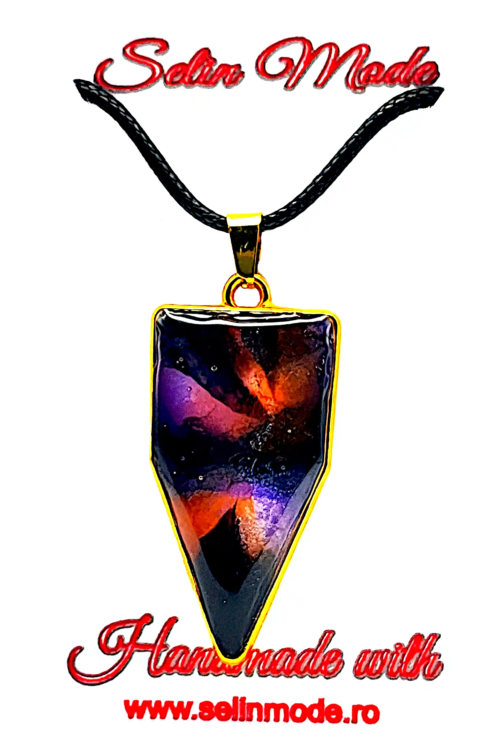 Pandantive din Rășină Epoxidică - Pandantiv Handmade din Rășină – Formă Geometrică cu Nuanțe Violet și Auriu – Model Unicat SM 201