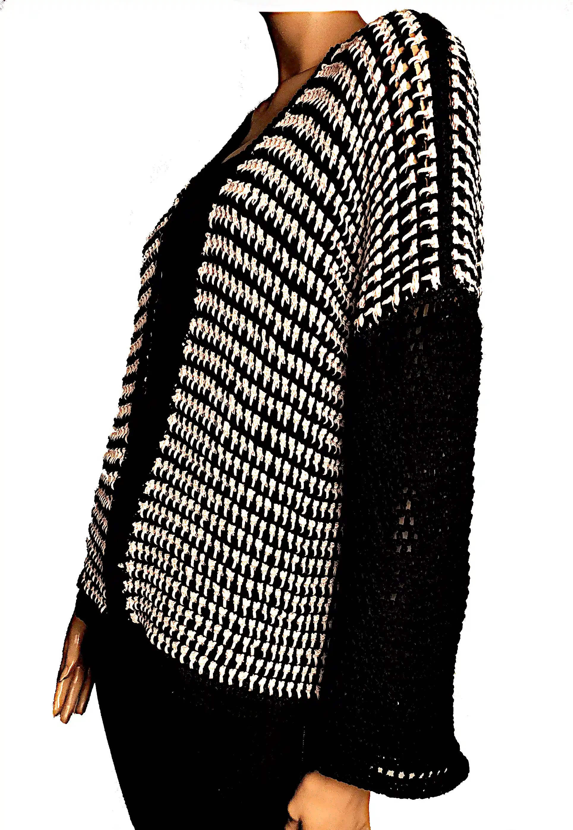 Cardigan Croșetat Manual Bicolor Negru–Roz, Model Texturat cu Mâneci Lungi – SM 77 B [1]