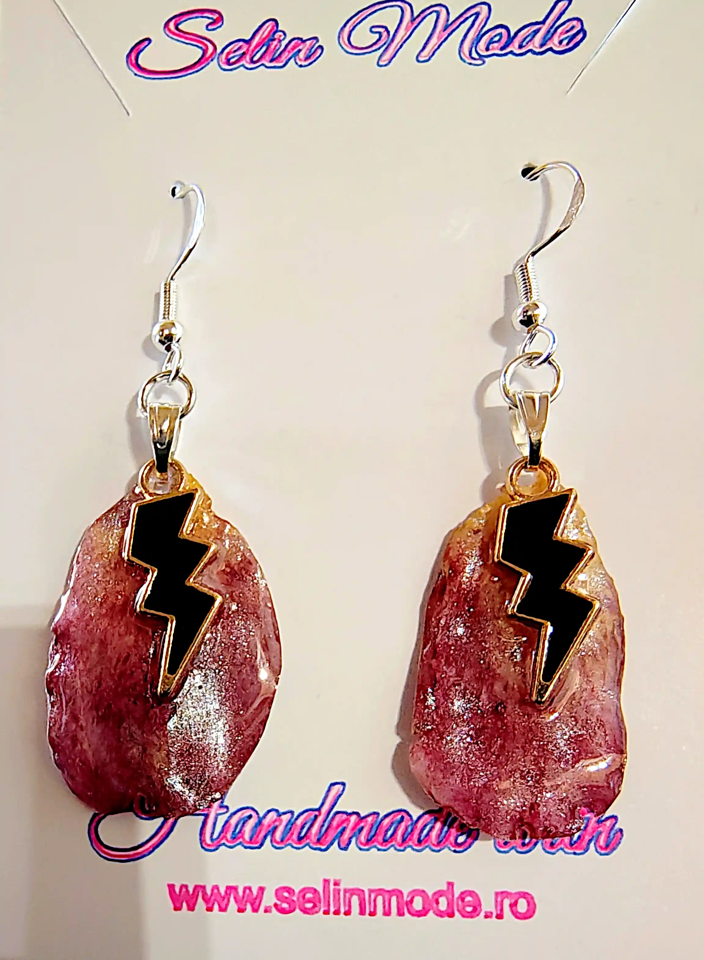 Cercei din Rășină Roz-Sidefată cu Fulger Negru și Accente Aurii – Handmade SM92 [2]