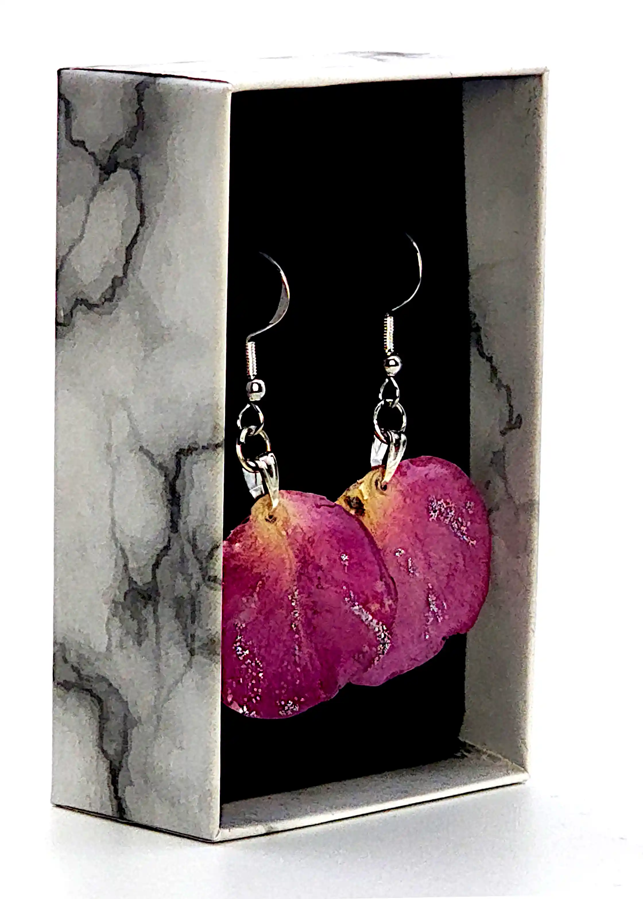 Cercei SM 116 – Petale naturale de trandafir cu accente delicate argintii [2]